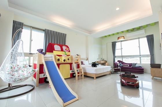 Running Kids B&B Цзяоси Экстерьер фото